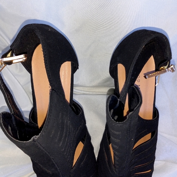 TOP Moda Women's Bootie Heel Size 8 Preowned - Picture 3 of 8